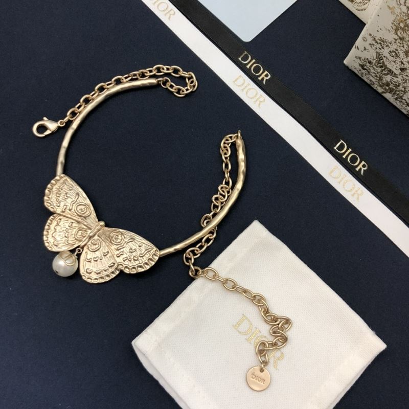 chr1st1an D10r bracelets